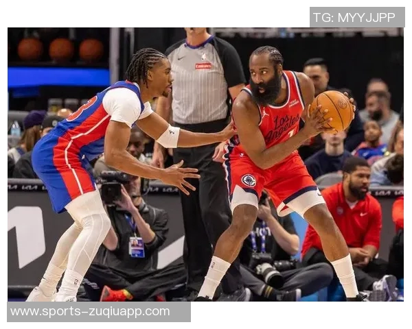 快船北伐历程回顾三个月内逆袭西部冠军展现强大实力与韧性