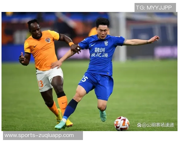 贺惯正式签约武汉三镇足球俱乐部开启新征程